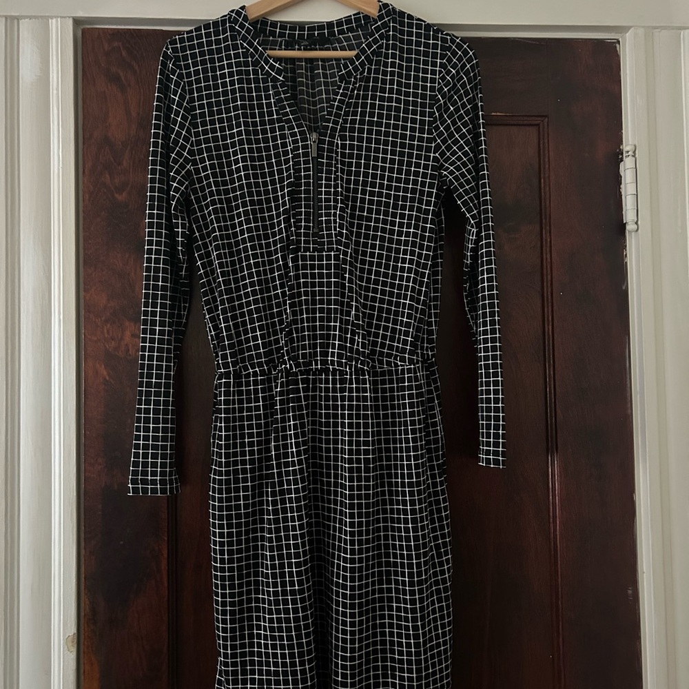 Banana Republic Black and White Checkered Women's zippered shirt Dress
